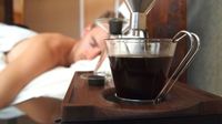 Penggemar Kopi, Ini Alarm Canggih yang Bisa Racik Kopi Setiap Pagi