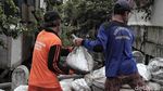 Ribuan Karung Pasir Disiapkan untuk Antisipasi Banjir Rob di Jakut