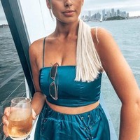 Selebgram Ariella Nyssa belum lama ini membagikan foto dirinya mengenakan bikini kepada 243 ribu lebih pengikut di Instagramnya dan menambahkan keterangan emosional mengenai mereka yang mengkritik penampilannya. (Foto: Instagram/@ariellanyssa)