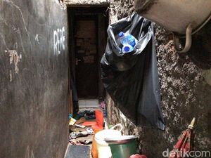 Di Gang Sempit Ini Bentley Penunggak Pajak Rp 100 Juta Dialamatkan