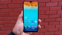 Spesifikasi Lengkap Ponsel Murah Galaxy M10 dan M20