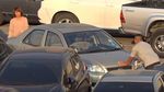 Duh! Parkiran Mobil Semrawut Gini, Gimana Keluarnya Ya?