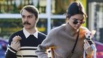 Lucu! Kendall Jenner dan Saudara yang Tak Diakui