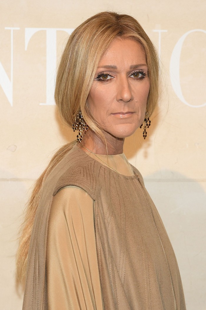celine dion PARIS, FRANCE - JANUARY 22: Singer Celine Dion (R) applauds designer Alexandre Vauthier as he appears at the end of the Alexandre Vauthier Spring Summer 2019 show as part of Paris Fashion Week on January 22, 2019 in Paris, France. (Photo by Thierry Chesnot/Getty Images)