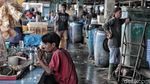 Melihat Aktivitas Pedagang Ikan Tradisional Jelang Relokasi