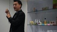 Toko-toko yang umumnya wajib didatangi turis oleh pemerintah pun juga menggunakan cara ini. Rate-nya juga tidak terlalu buruk, masih bersaing untuk digunakan (Shinta/detikTravel) 