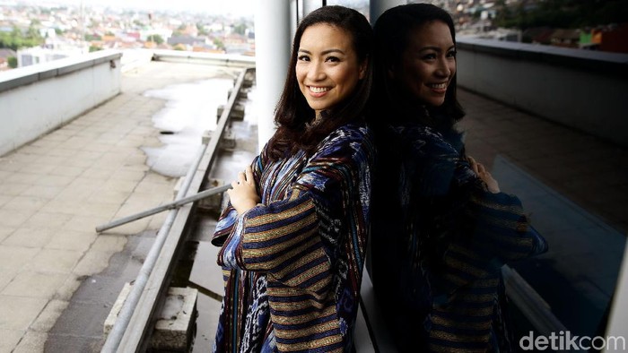 Rahayu Saraswati atau Sara Djojohadikusumo menjalani sesi foto di kantor detikcom