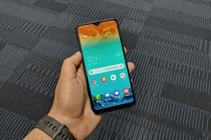 Samsung Galaxy M10. Foto: News18 Samsung Galaxy M10. Foto: News18