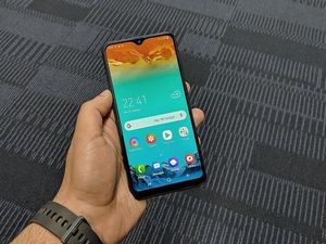 Galaxy M10 Dijual Mulai 27 Maret di Indonesia, Ini Harganya