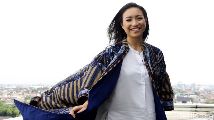 Rahayu Saraswati atau Sara Djojohadikusumo menjalani sesi foto di kantor detikcom