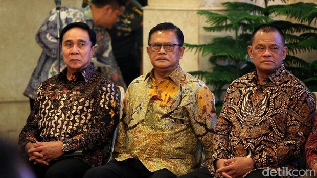 Eks Panglima TNI Jenderal (Purn) Gatot Nurmantyo di acara rapim TNI-Polri di Istana Negara.