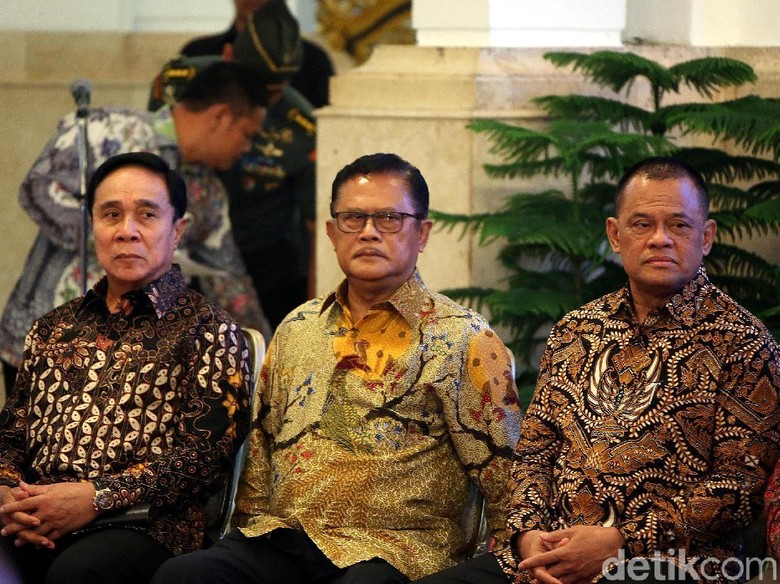 Bertemu Jokowi di Istana, Gatot Belum Tentukan Pilihan di Pilpres Bertemu Jokowi di Istana, Gatot Belum Tentukan Pilihan di Pilpres