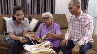 Kaget! Beli Ketan Bakar Bambu, Wanita Ini Temukan Kadal Mati