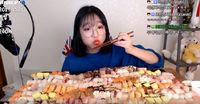 Wah, YouTuber Cantik Ini Berhasil Lahap 240 Sushi