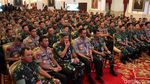 Jokowi Bertemu Pati TNI dan Polri di Istana