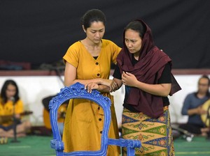 Melihat Proses Latihan Pertunjukan Teater Nyanyi Sunyi Revolusi
