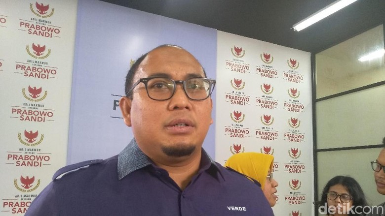 Jubir Prabowo Sempat ke PN Jaksel, Ngaku Tak Urus Sidang Mak Lampir