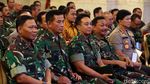 Jokowi Bertemu Pati TNI dan Polri di Istana