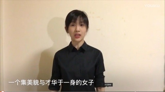 Papi Jiang mendapat banyak dukungan saat pemerintah menghapus videonya. Netizen kecewa dengan keputusan tersebut. Meski demikian Papi menerima kritik dari pemerintah. Dia pun mengunggah video yang sama namun sudah disensor bagian yang dianggap tidak sesuai dengan nilai di masyarakat. Foto: Instagram, Facebook