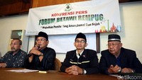 Keresahan publik terkait intensitas berita hoax sudah mulai meningkat, dan berbagai elemen publik termasuk partai politik, hingga ormas mulai menggulirkan wacana menjadikan hoax sebagai kejahatan luar biasa (extraordinary crime).