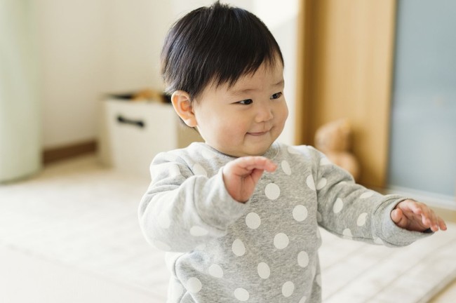 Memberi nama bayi laki-laki dengan simbol keyboard komputer mungkin tampak seperti nama paling aneh, tetapi orang tua di China memberikan nama anak mereka @ dan menyebut simbol ini ai-ta,.  Terdengar sangat mirip dengan frasa China yang berarti mencintainya. Namun, pemerintah China melarang nama yang mengandung simbol. Foto: iStock