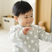 Memberi nama bayi laki-laki dengan simbol keyboard komputer mungkin tampak seperti nama paling aneh, tetapi orang tua di China memberikan nama anak mereka @ dan menyebut simbol ini ai-ta,.  Terdengar sangat mirip dengan frasa China yang berarti mencintainya. Namun, pemerintah China melarang nama yang mengandung simbol. Foto: iStock