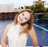 Popularitas Georgia bermula dari postingan sang ibu, Rubia Traebert di Facebooknya. Ketika itu bulan Juni 2016, Rubia memposting foto Georgia dengan harapan ingin menginspirasi anak lainnya yang juga memiliki kondisi down syndrome. Tak disangka, foto itu meraih lebih dari 1.000 likes. Foto: dok. georgiafurlan.oficial