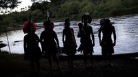 Salah satu suku asli Amazon ini diketahui terdiri dari 27 keluarga yang tinggal di sekitar Sungai Paraopeba. Mereka tinggal di sebuah desa nelayan Sao Joaquim de Bicas yang berlokasi sekitar 20 km dari lokasi bendungan limbah lumpur milik Vela hancur.
