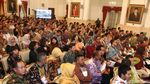Jokowi Bagi-bagi Izin Tangkap Ikan di Istana