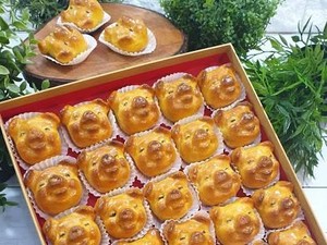 Nastar Piggy Semarakkan Sajian Imlek Tahun Babi Tanah