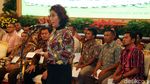 Jokowi Bagi-bagi Izin Tangkap Ikan di Istana