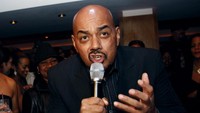 Debra juga yang turut andil dalam perkembangan karier James Ingram. Michael Buckner/Getty Images