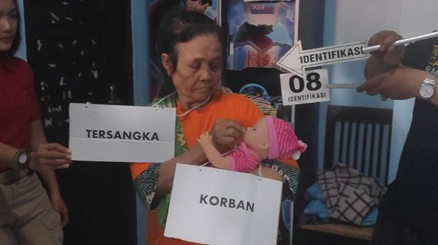 Bayi dicubit hingga disumpal dot.