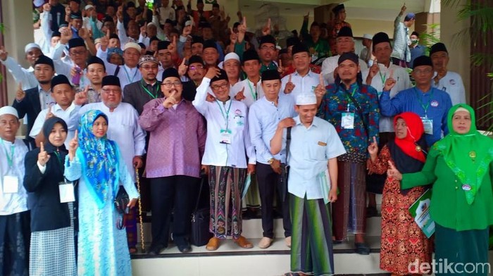 200 Kiai Bersatu Jawa Timur Siap Menangkan Jokowi-Maruf