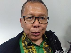TKN Jokowi: Puisi Doa yang Ditukar Fadli Zon Blunder!