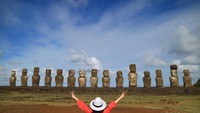 Easter Island Travel, salah satu operator tur yang menawarkan perjalanan ke Easter Island. Harganya mulai dari 150 USD atau sekitar Rp 2 jutaan, tapi itu belum termasuk tiket pesawat dari Chile ya! (iStock)