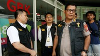 Tim Satgas Antimafia Bola menggeledah kantor PSSI di Jalan Kemang V, Jakarta Selatan, Rabu (30/1/2019).