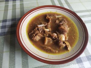 Empuk Berempah Gecok Kambing dari Tepian Kali Tuntang