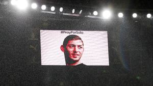 Tribut untuk Emiliano Sala di Emirates Stadium