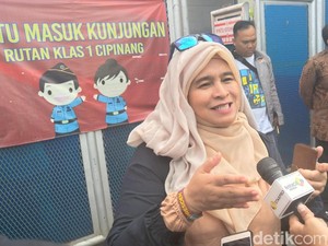 Neno Warisman Mengaku Aktris Teater Terbaik, Baca Doa Apa Pun Menangis