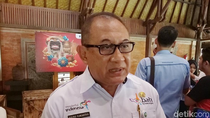 Banyak Sampah di Pantai Bali, Disbudpar Bingung