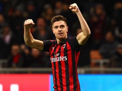 Untuk mendapatkan Krzysztof Piatek, AC Milan harus membayar 35 juta euro pada Genoa. Biaya mahal tersebut sudah terbukti dengan dua gol yang dilesakkan sang striker. (Marco Luzzani/Getty Images)