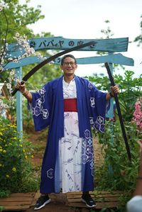 Pose Sandi Pakai Kimono saat Mampir di Yutaka Farm Pati