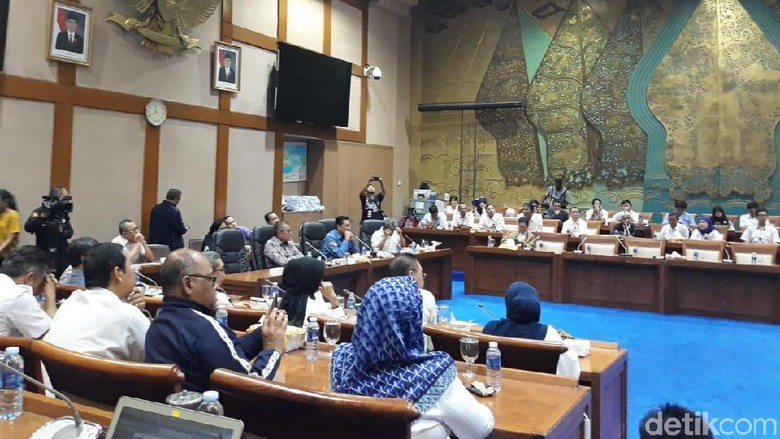 Ke DPR, Para Profesor LIPI Adukan Pimpinan Soal Rencana Reorganisasi Ke DPR, Para Profesor LIPI Adukan Pimpinan Soal Rencana Reorganisasi