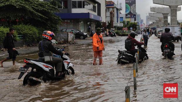 Banjir Di Beberapa Titik Jakarta Mulai Surut