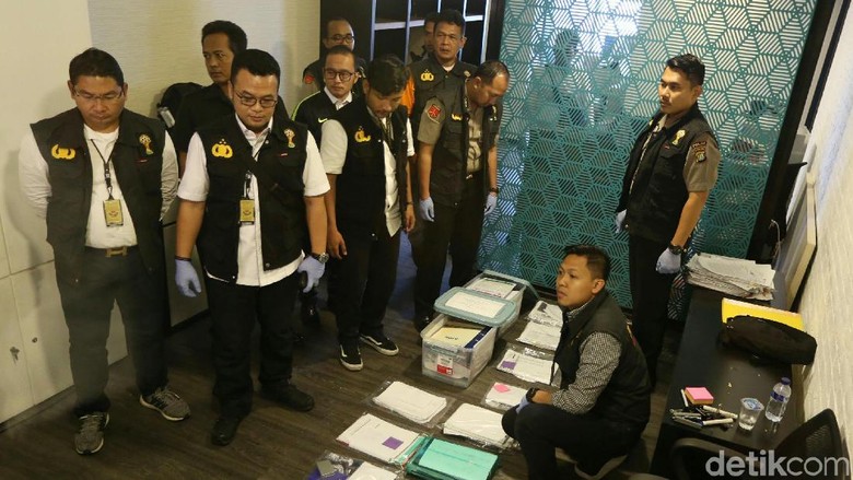 Gocekan Satgas Antimafia Bola Hadapi Pertahanan Jokdri dkk Gocekan Satgas Antimafia Bola Hadapi Pertahanan Jokdri dkk