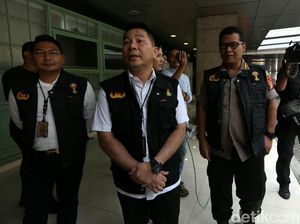 Satgas Analisis Barang Bukti dari Kantor PSSI