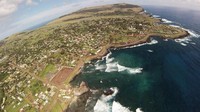Penduduk di Easter Island adalah orang Polinesia. Kota terbesar di sana adalah Hanga Roa, yang mana dihuni setengah dari total penduduknya (iStock)