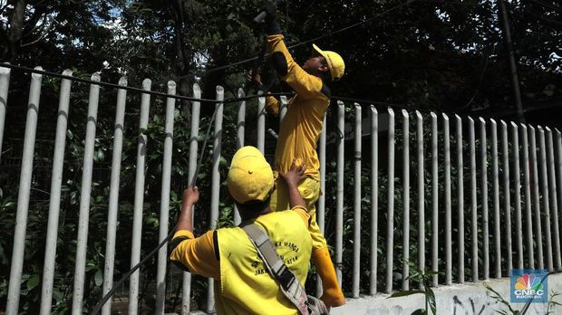 Canggih! PLN Pakai AI demi Tekan Tarif Listrik