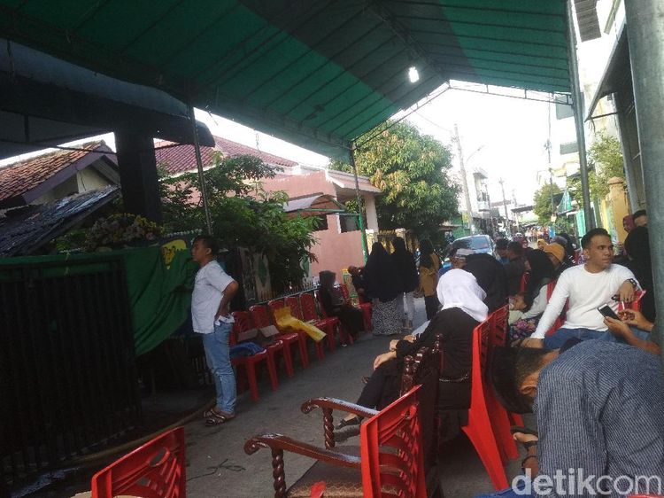 Suasana Duka di Rumah Saphira Indah